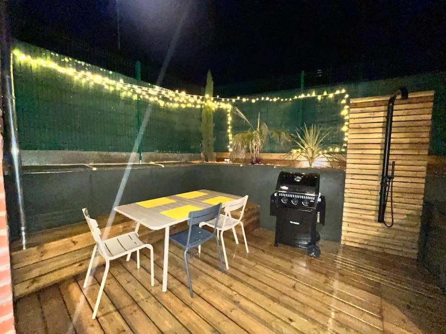 Douceur De Vivre En Bord De - Jacuzzi Et Cheminee Holiday home