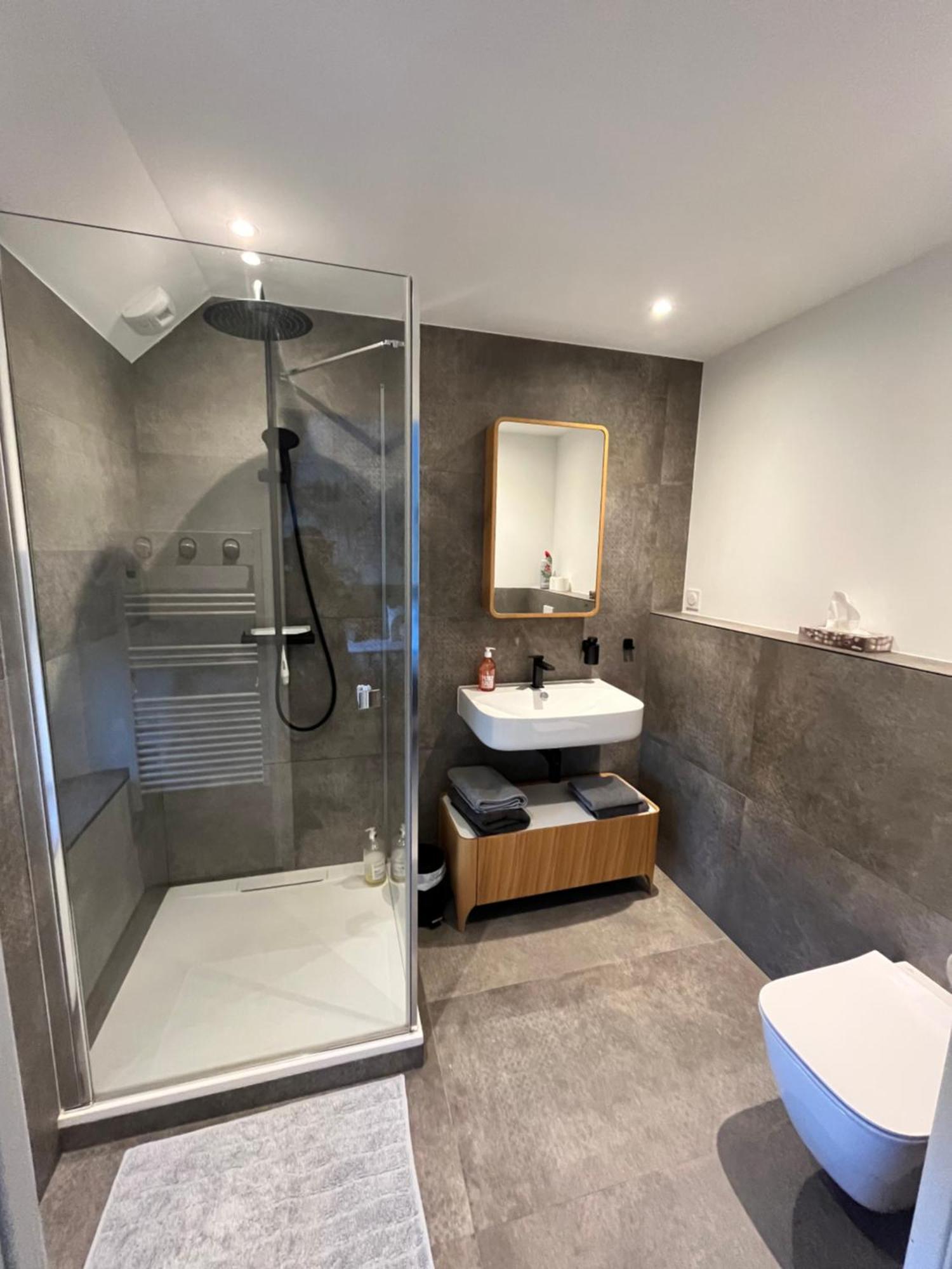 Douceur De Vivre En Bord De - Jacuzzi Et Cheminee Holiday home
